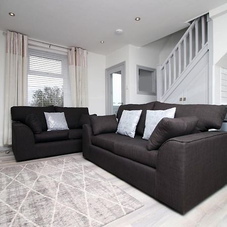 Sleeps 6, Smart Tv'S, Parking Swansea & Morriston Hospital Apartment Exterior photo