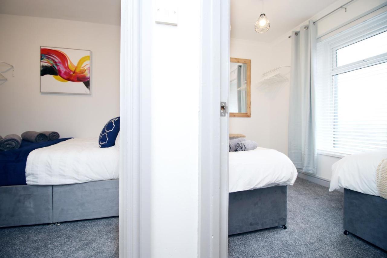 Sleeps 6, Smart Tv'S, Parking Swansea & Morriston Hospital Apartment Exterior photo