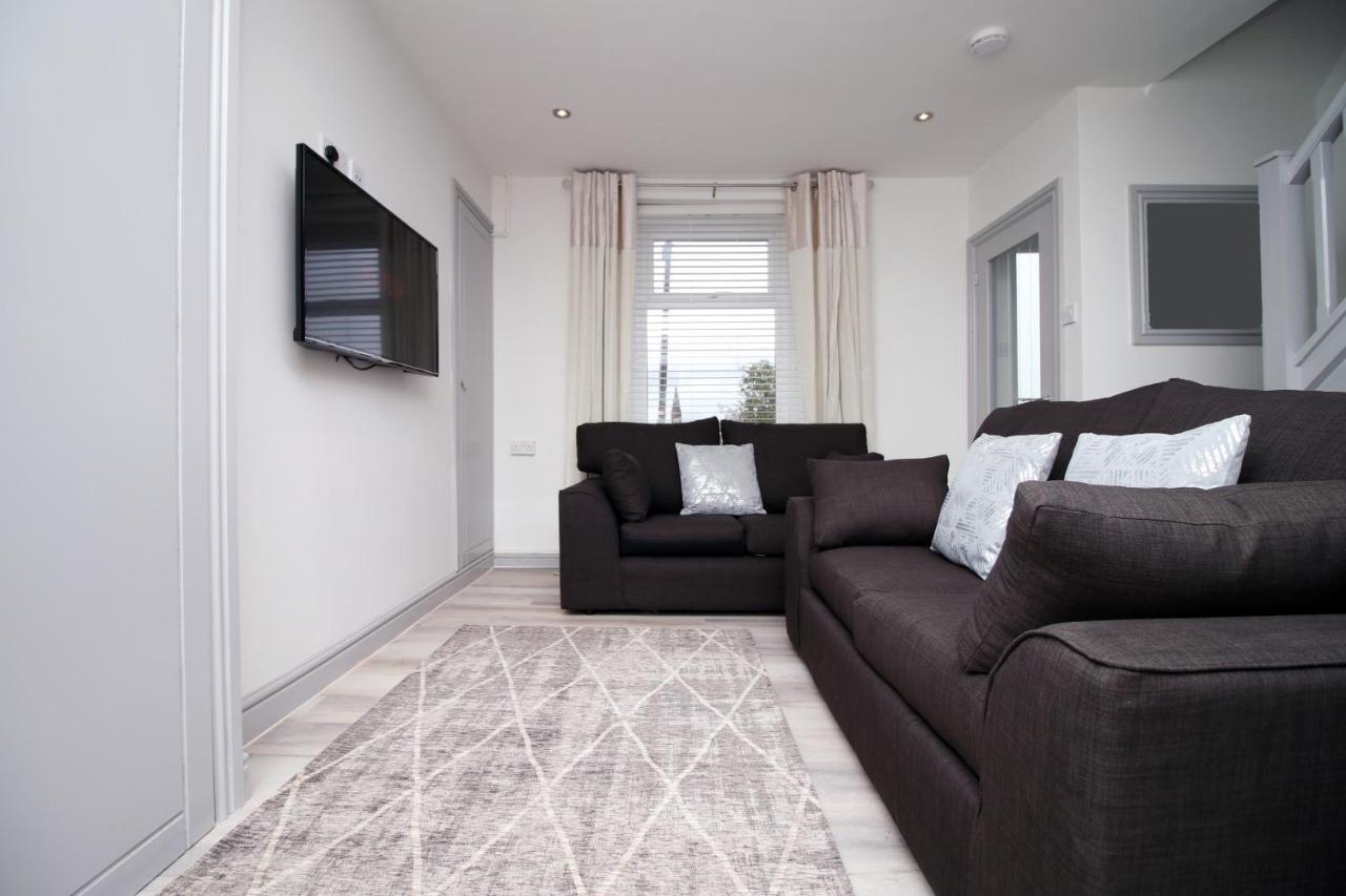 Sleeps 6, Smart Tv'S, Parking Swansea & Morriston Hospital Apartment Exterior photo