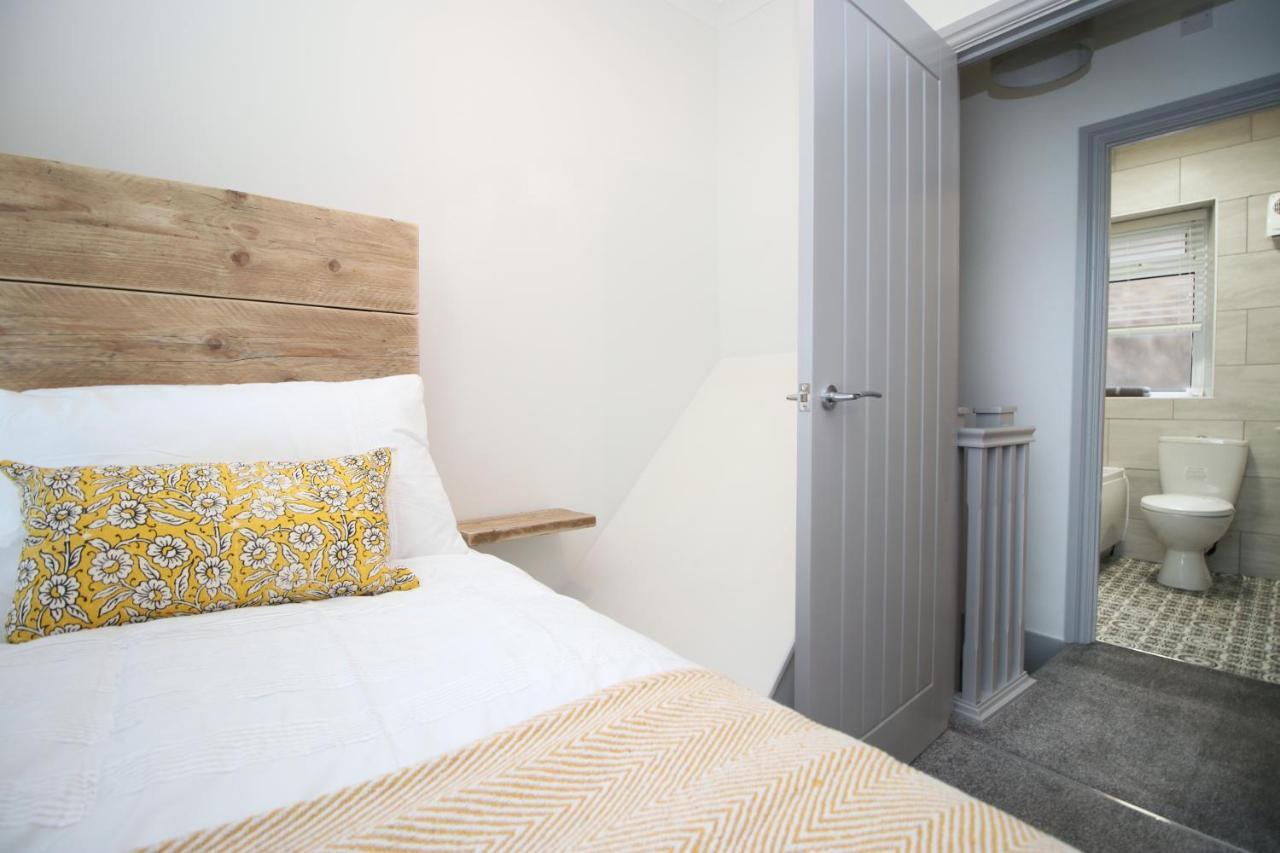 Sleeps 6, Smart Tv'S, Parking Swansea & Morriston Hospital Apartment Exterior photo
